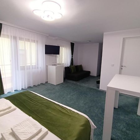 Casa Tiky Otel Temeşvar Dış mekan fotoğraf