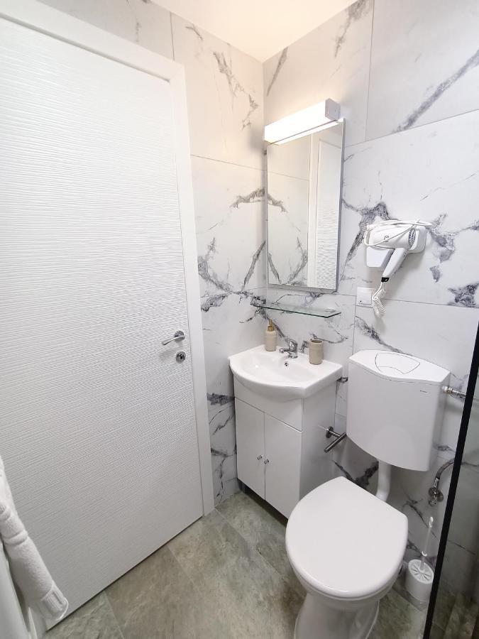 Casa Tiky Otel Temeşvar Dış mekan fotoğraf