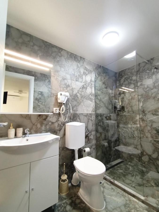Casa Tiky Otel Temeşvar Dış mekan fotoğraf