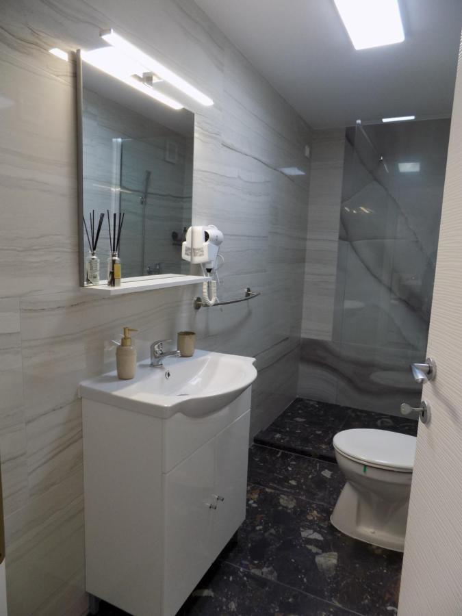 Casa Tiky Otel Temeşvar Dış mekan fotoğraf