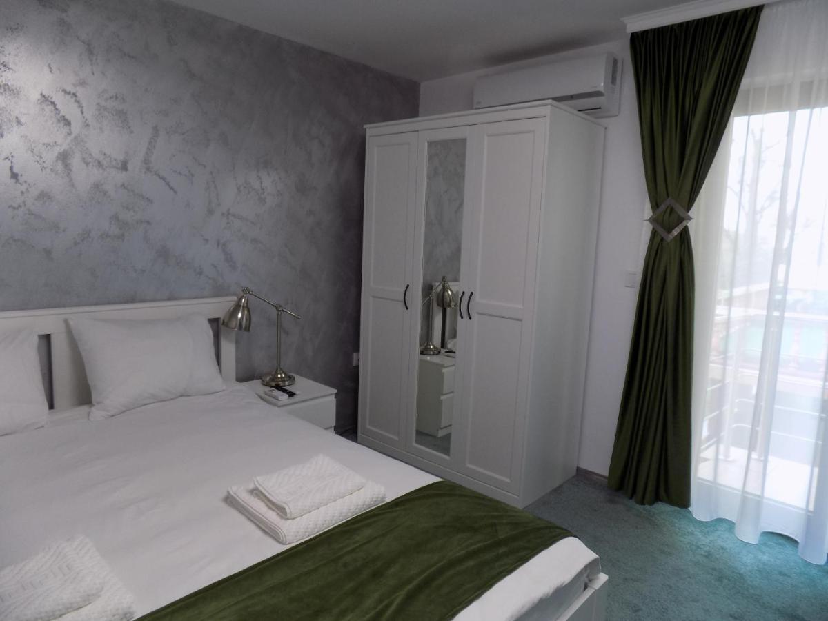 Casa Tiky Otel Temeşvar Dış mekan fotoğraf