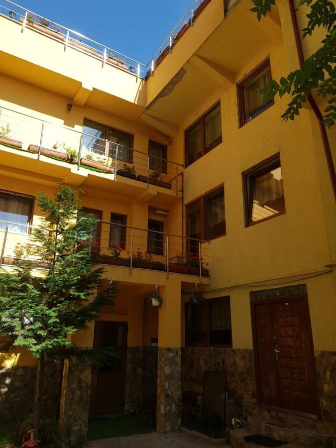 Casa Tiky Otel Temeşvar Dış mekan fotoğraf