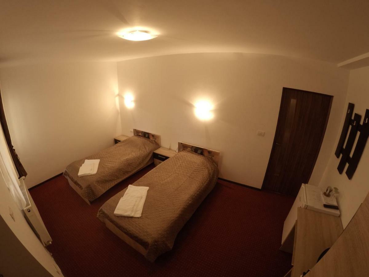 Casa Tiky Otel Temeşvar Dış mekan fotoğraf