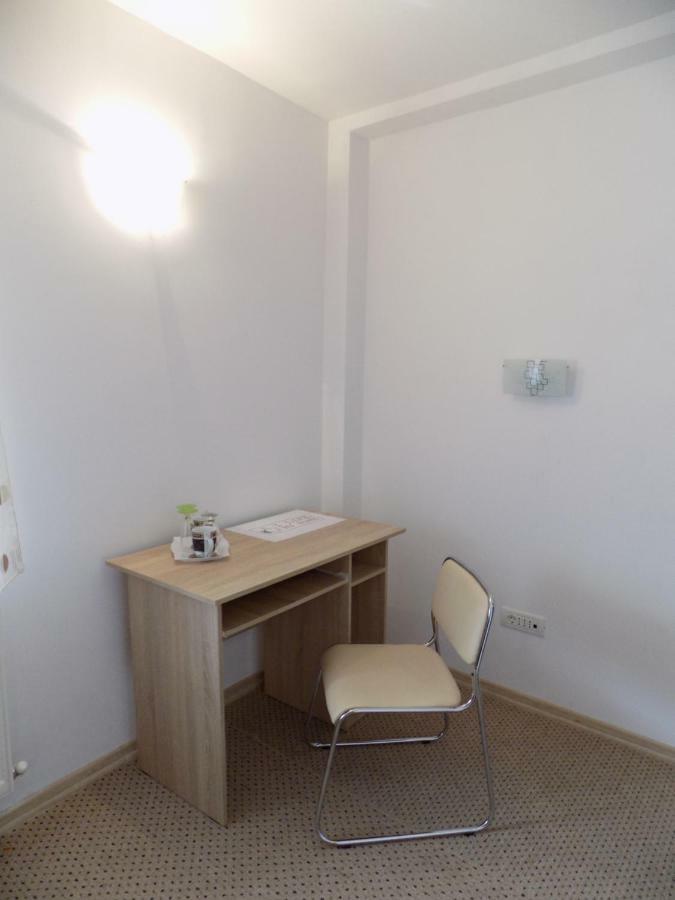 Casa Tiky Otel Temeşvar Dış mekan fotoğraf