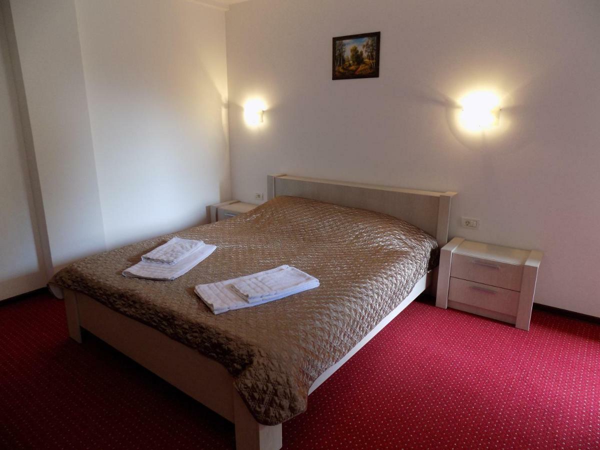 Casa Tiky Otel Temeşvar Dış mekan fotoğraf